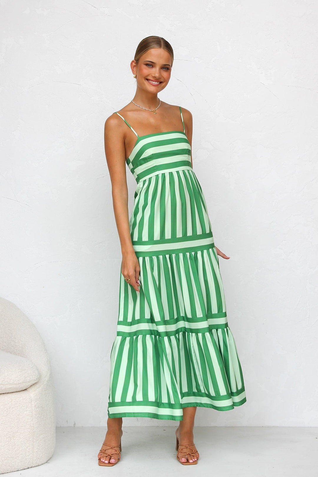 Farbenfrohes Spaghettiträgerkleid für Damen – Figurbetontes Sommerkleid aus Polyester-Viskose-Mischung 0