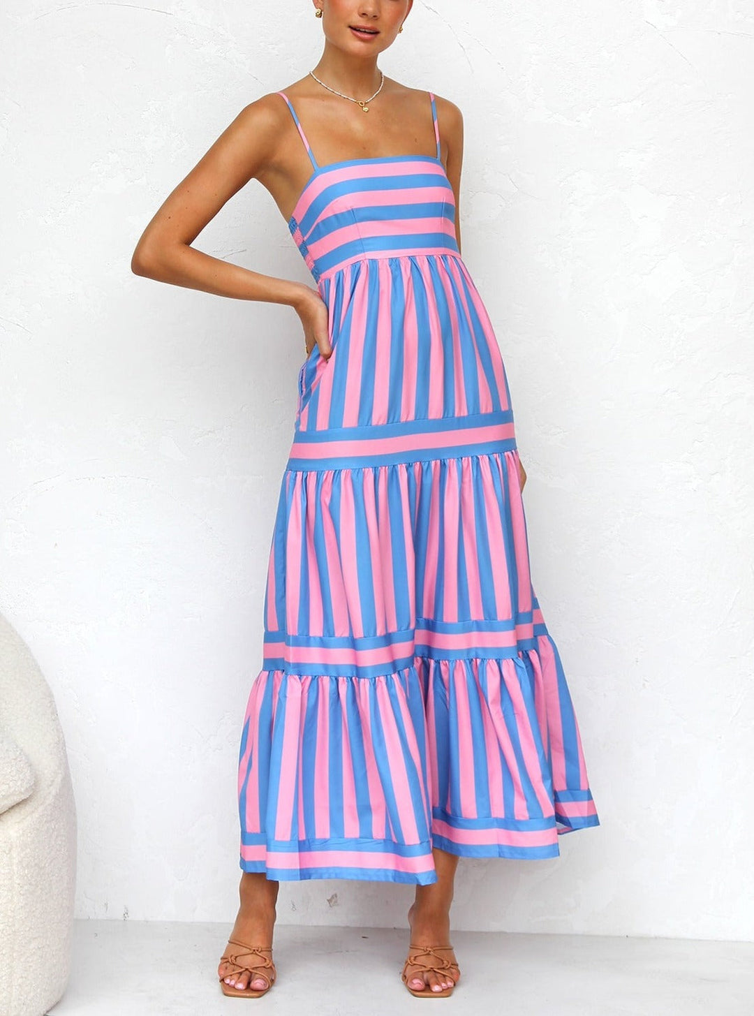 Farbenfrohes Spaghettiträgerkleid für Damen – Figurbetontes Sommerkleid aus Polyester-Viskose-Mischung 9