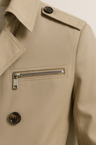 Herren Trenchcoat in Beige mit klassischem Reverskragen und elegantem Schnitt